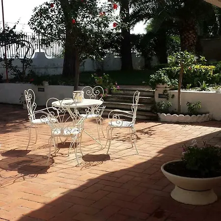 Villa Splendida Con Accesso Diretto Alla Spiaggia