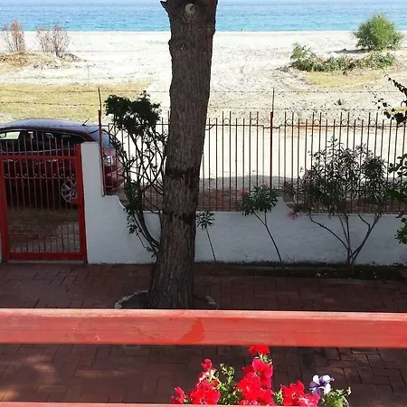 Splendida Con Accesso Diretto Alla Spiaggia Villa Condofuri Marina
