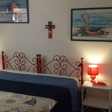 Villa Splendida Con Accesso Diretto Alla Spiaggia Condofuri Marina
